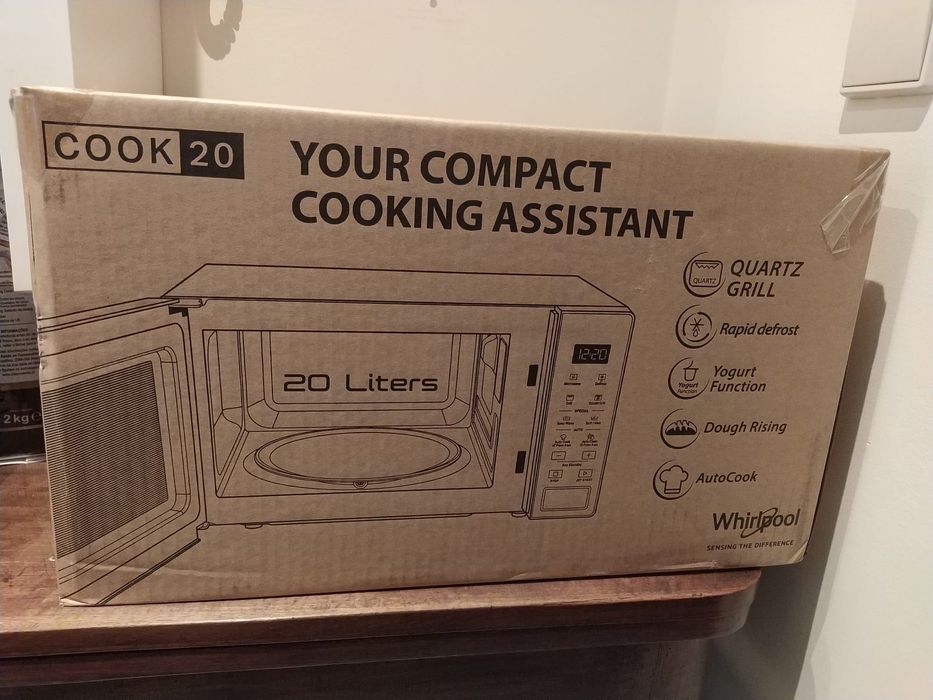 Micro-ondas WHIRLPOOL MWP 203 SB (20 L - Com Grill - Inox) - Novo