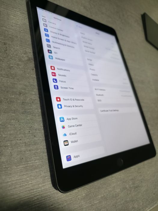 iPad 8 покоління. 32GB. Space Grey. Без обмежень. Гарантія