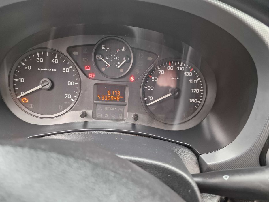 Peugeot partner 1.6 HDI - 3 Lugares