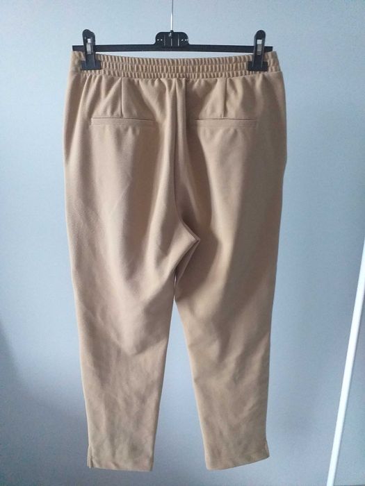 Damskie spodnie materiałowe Sinsay M