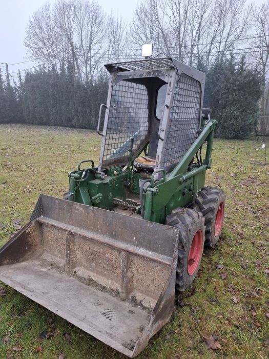 Bobcat m610d miniładowarka  + 5 łyżek