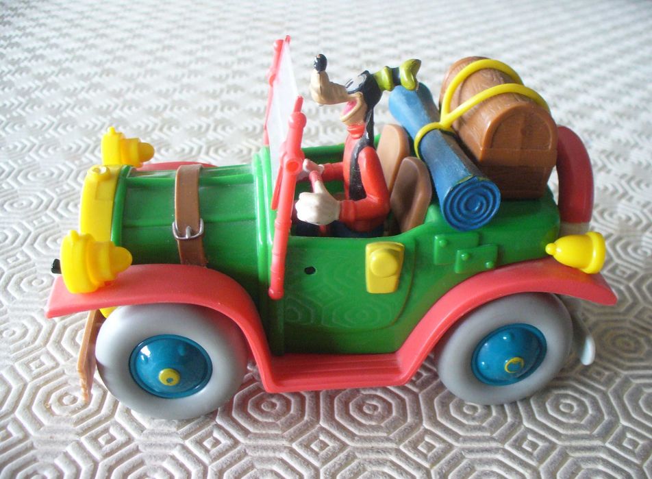 Pateta no calhambeque