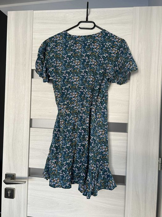 letnia sukienka w kwiaty