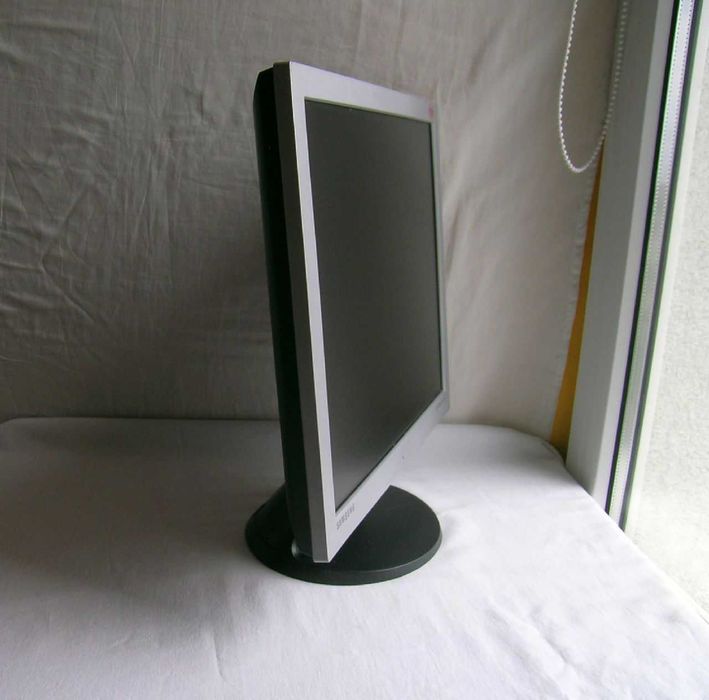 Monitor Samsung SyncMaster 172v