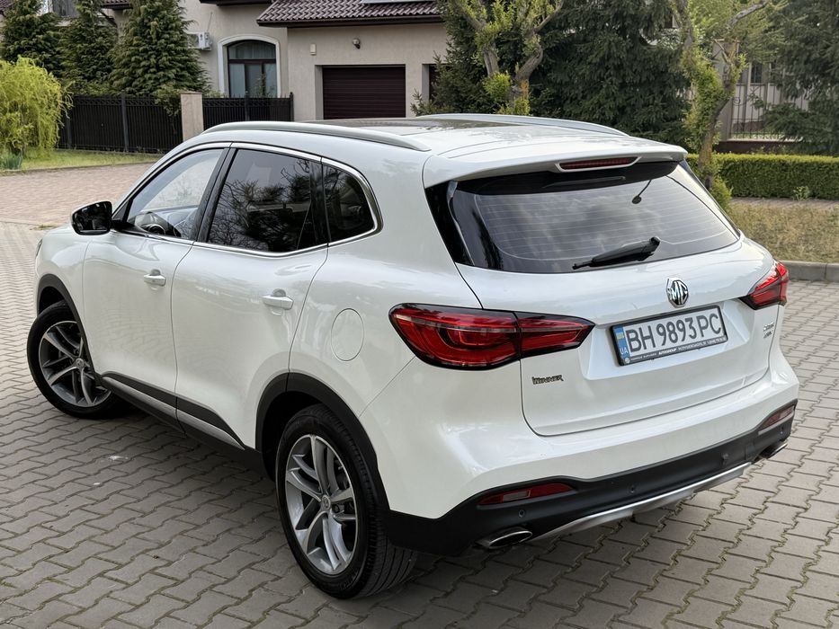 MG HS 2021г 1.5 бензин автомат