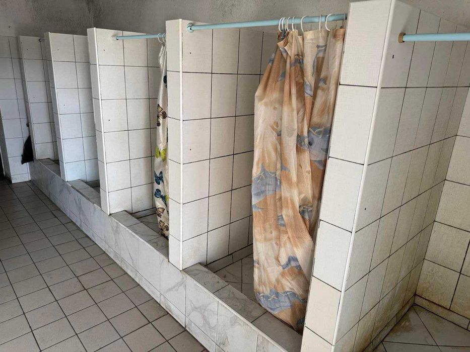 Нежитлова будівля 1100м2 метро хостел офіс магазин склад бомбосховище