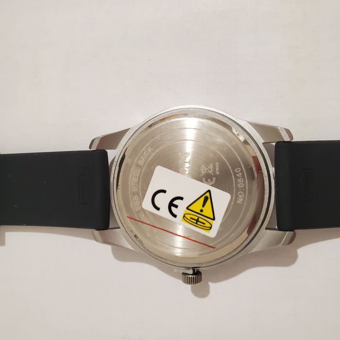 Продам кварцовий чоловічий годинник фірми Biden