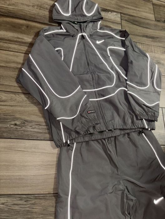 Костюм нейлоновий найк-кортез