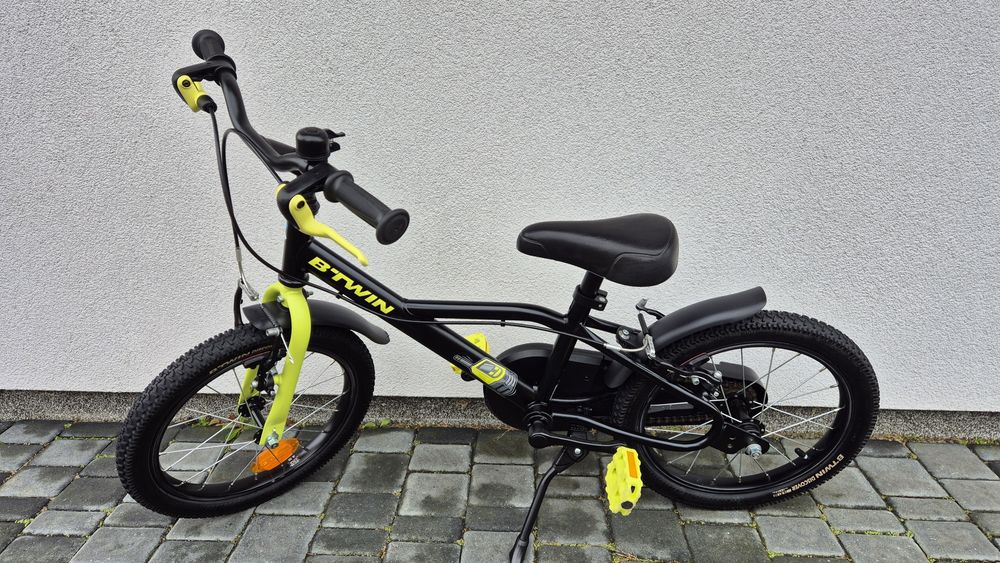 Rower 16 B-TWIN Dark Hero - Decathlon - dziecięcy