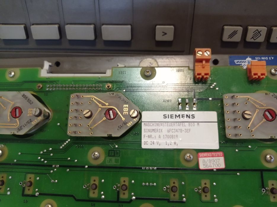 Sinumeric 810m сіменс