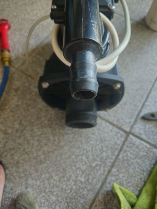 Bomba distribuição piscina