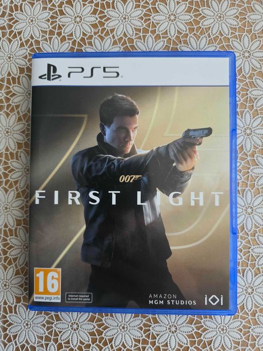 Gra 007 First Light na PS5. Jak nowa!