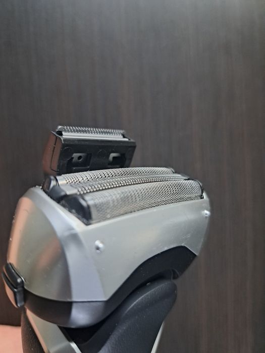 Golarka elektryczna Panasonic ES-RT67