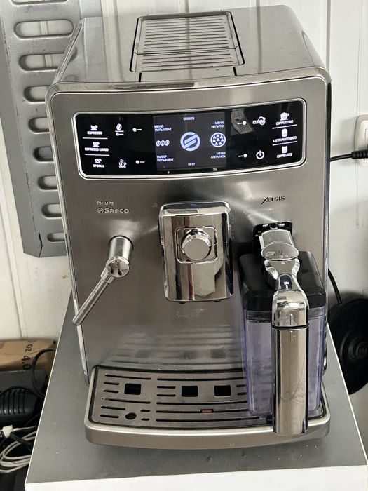 Кавомашина Philips Saeco Xelsis HD8944