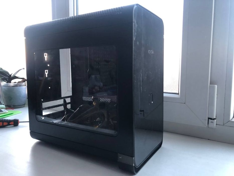 Компьютерный корпус Evga Hadron Air