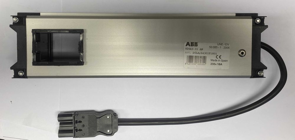 Ficha tripla de encastrar  NIESSEN T2643.01-AN 2CLA264301T1801