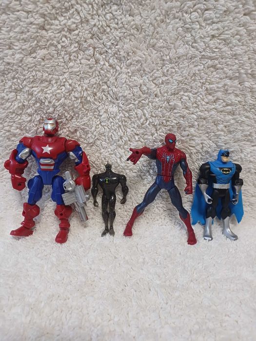Iron Patriot Ben 10 Spiderman Batman