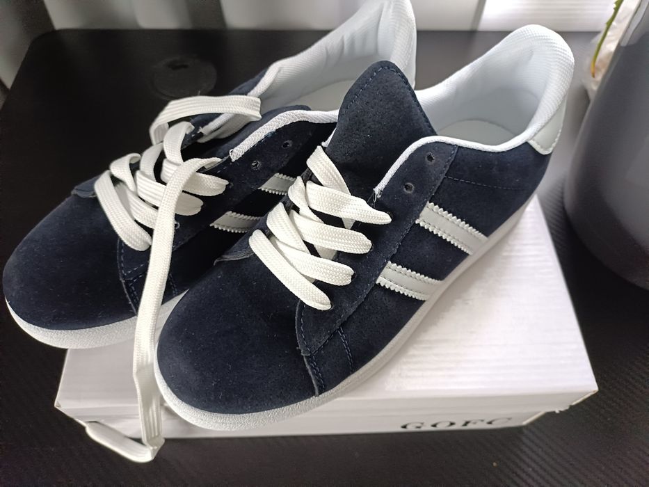 Buty sportowe damskie