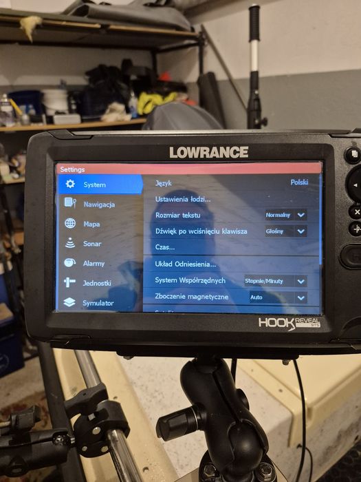 Echosonda Lowrance hook 9 reveal 9TS