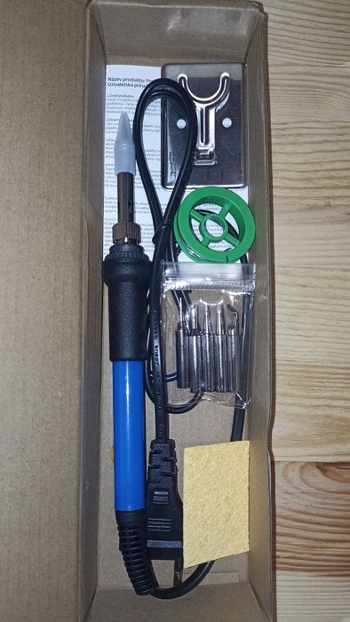 Набір для паяння. 9 одиниць. Паяльник.