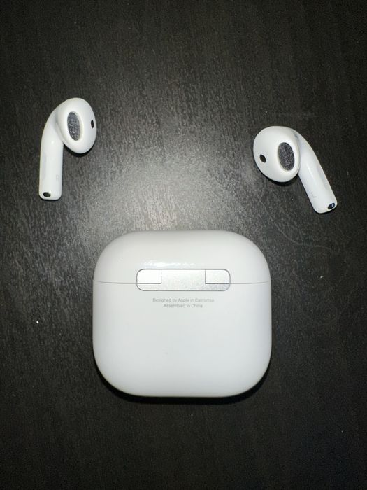 Apple Airpods 4 anc 2024