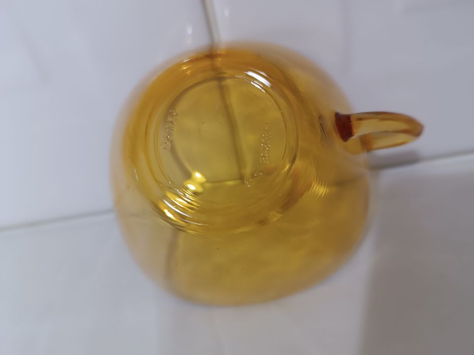 Conjunto 2 Chávena de Chá âmbar.. Antigas. Vareco França