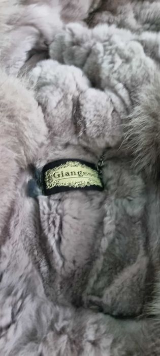 Продам жіночу парку з натуральним хутром
