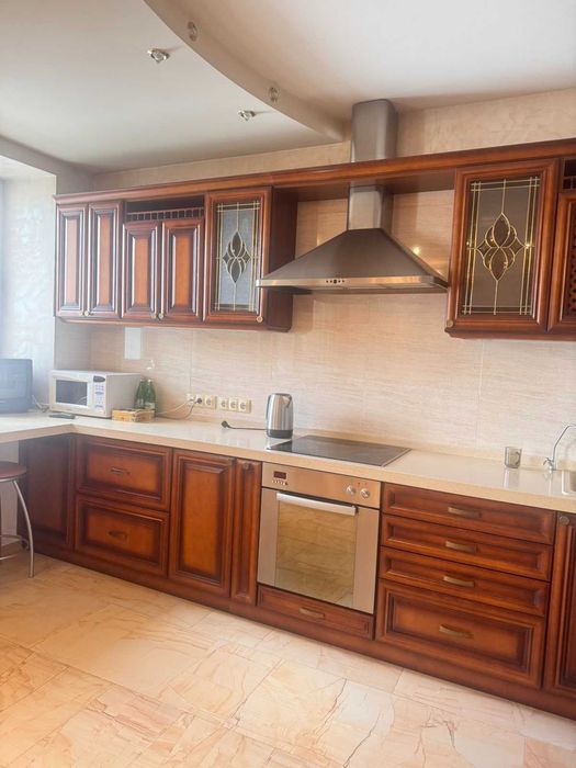 Продам Классную 3х ком Квартира Героев харькова 127 м2 Сертификат H