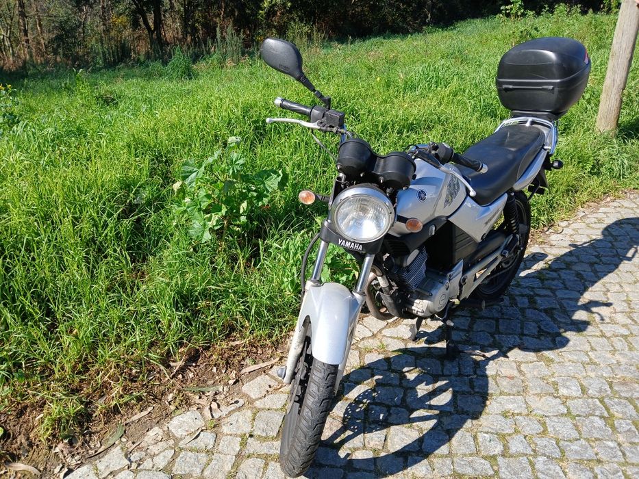 Yamanha 125 cc ano 2006