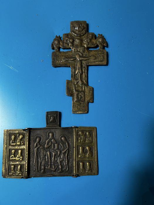 Кионый крест, и складень