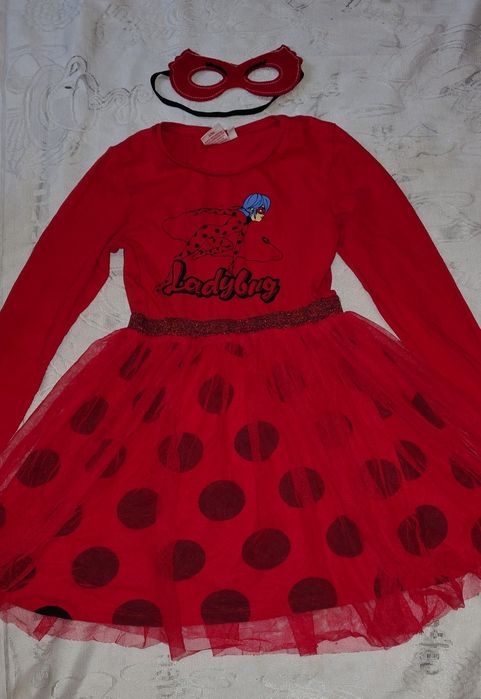 Продам костюм Леди бег на 5-8 лет