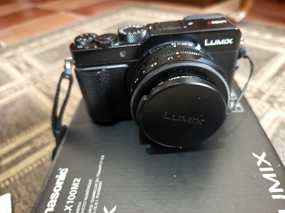 Vendo Maquina Panasonic LX100II em excelente estado de funcionamento