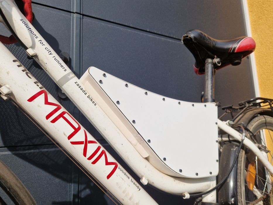 Skrzynka obudowa na baterię do roweru elektrycznego