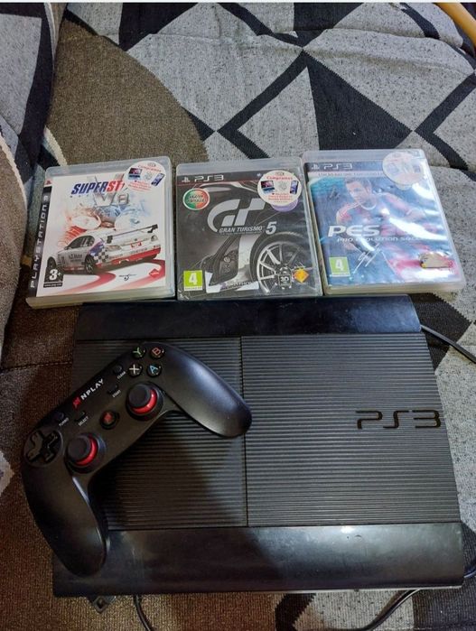 Vendo ps3 com comando