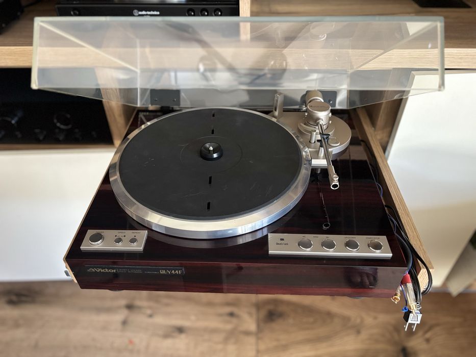 Victor QL-Y44F - Gramofon ładny stan