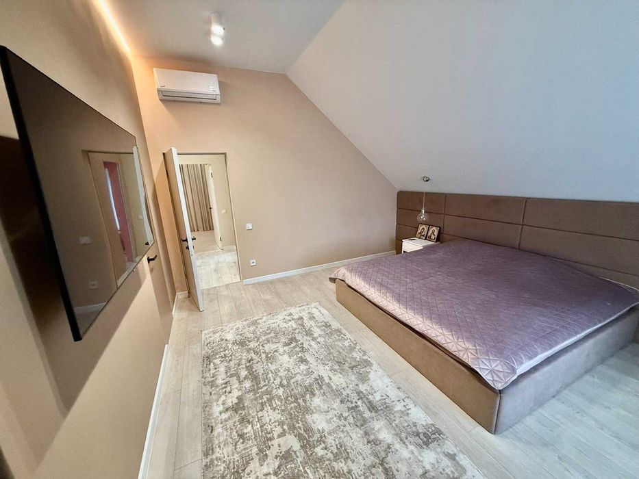 Двоповерховий Будинок З Ремонтом ТА Меблями, 10 КМ Від ЦЕНТРУ МІСТА