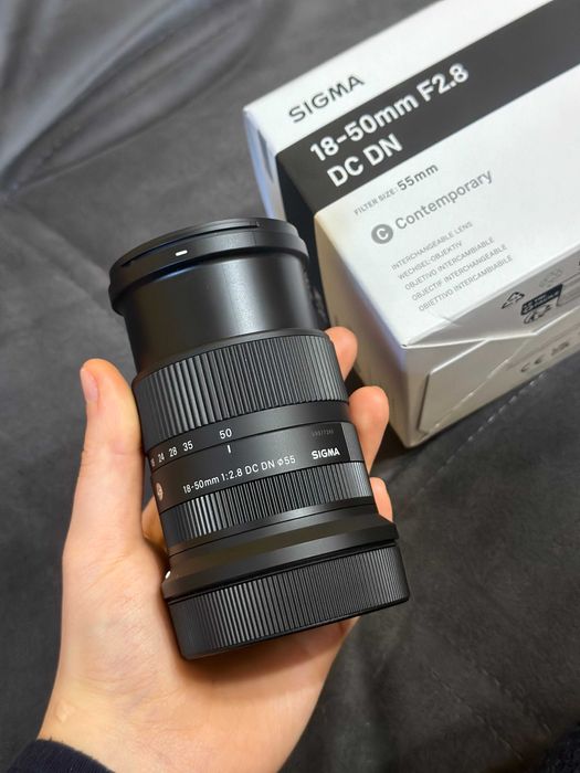 Об'єктив Sigma 18-50mm f/2.8 DC DN Contemporary Lens для Canon RF