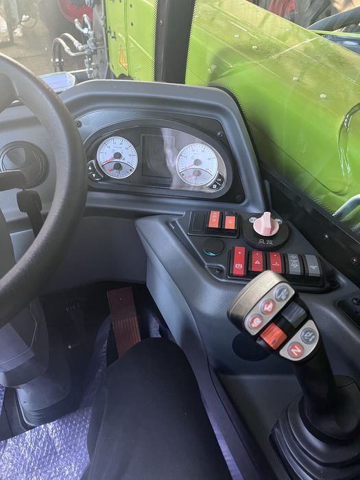 Погрузчик телескопический