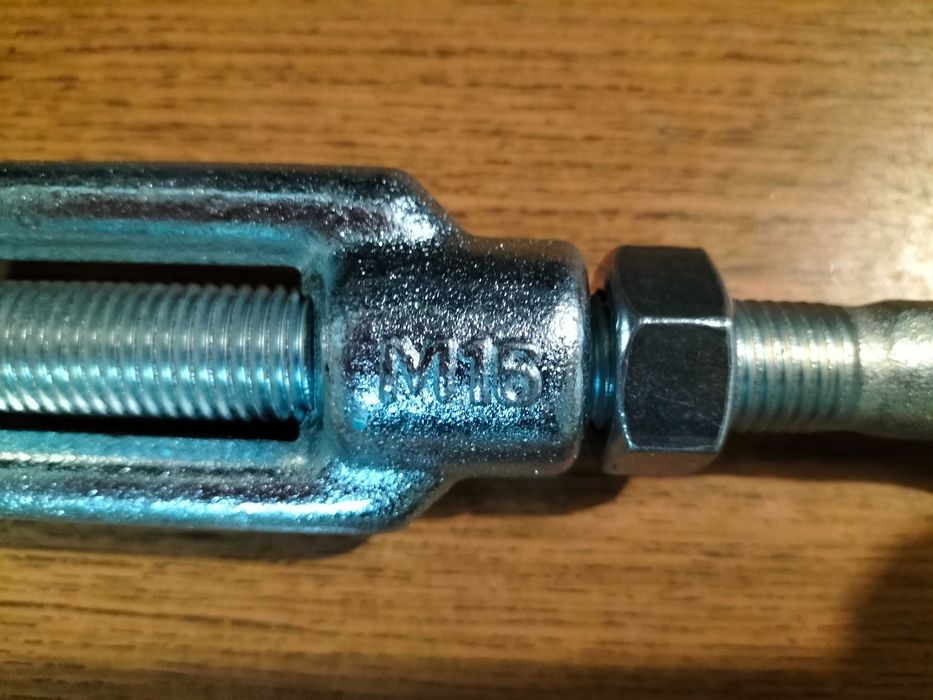 Śruby rzymskie z płaskimi końcówkami DIN 1480