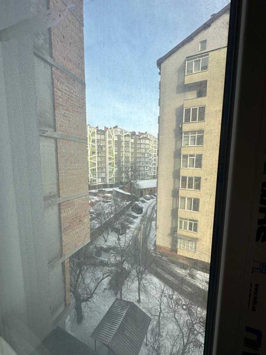 Продається 1-кімнатна квартира з ремонтом