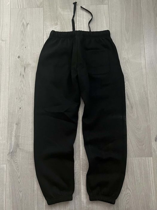 Dresy Essentials fear of god