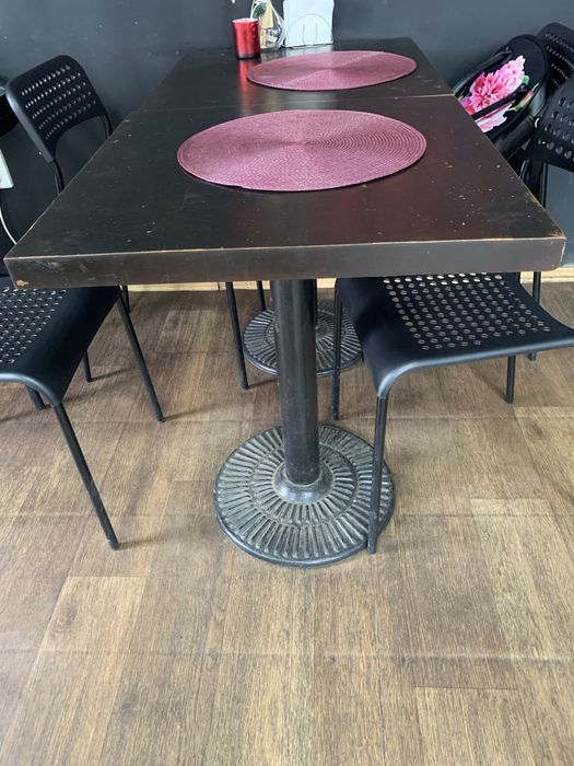 Столи б/у в наявності 3 шт