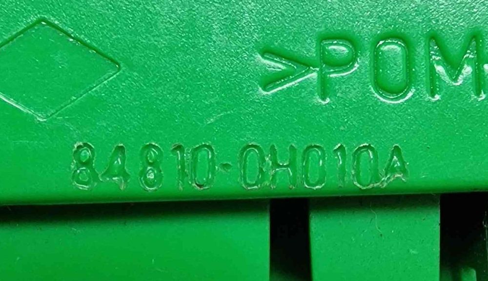 Comando / Botão / Interruptor Vidros Frente Direito 84810-0H010A - CITROËN C1