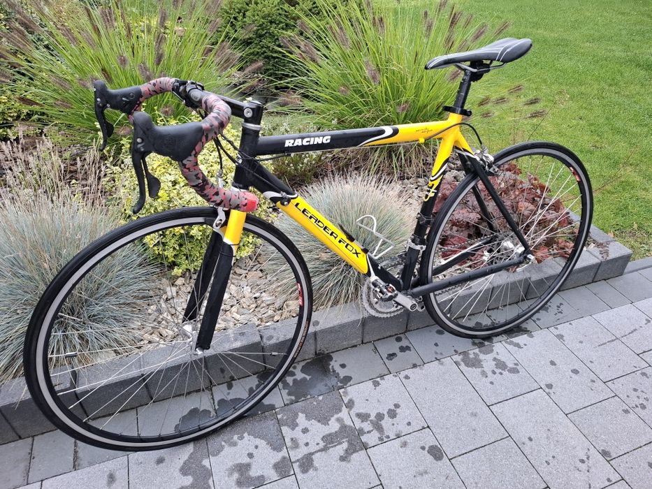 Rower szosowy Leader Fox