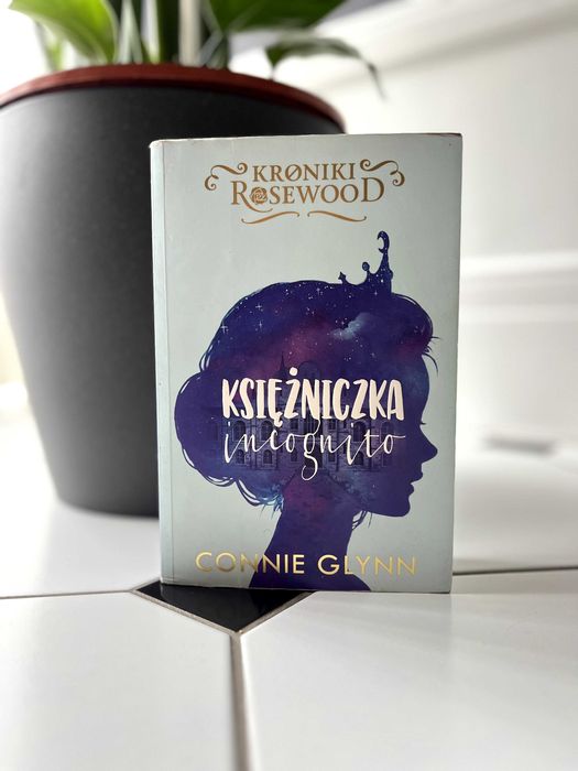 Zestaw całej serii, "Rosewood Chronicles", Connie Glynn, Język PL+ANG