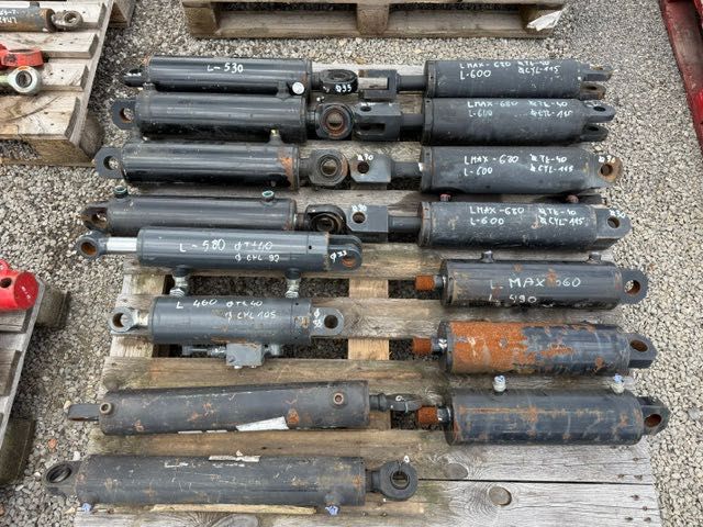SIŁOWNIK HYDRAULICZNY NOWY Do wiertnicy mały  L-800 mm max