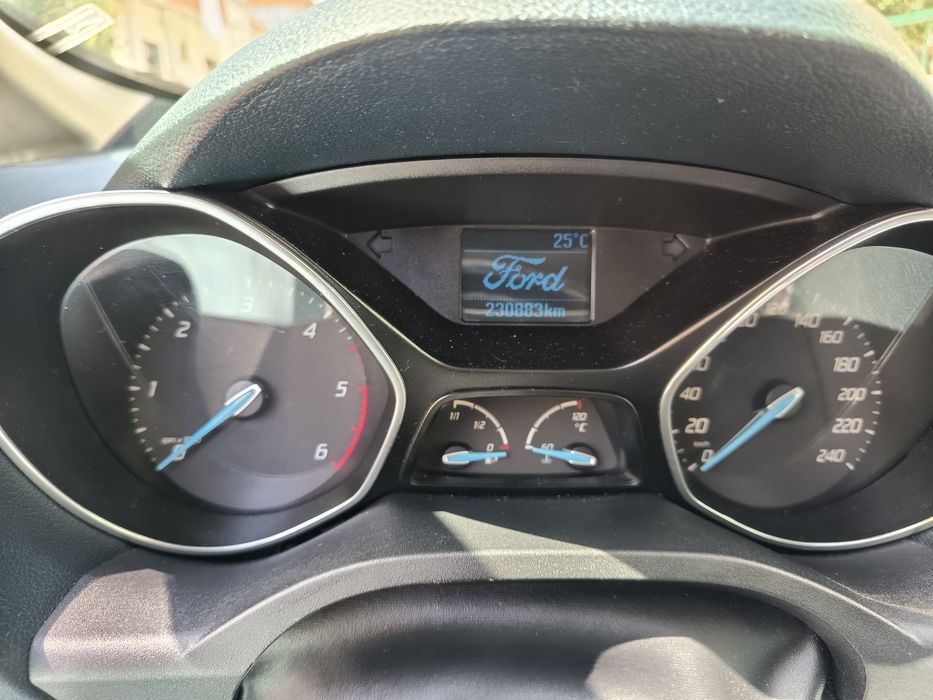 Ford C-Max — fotografia 10
