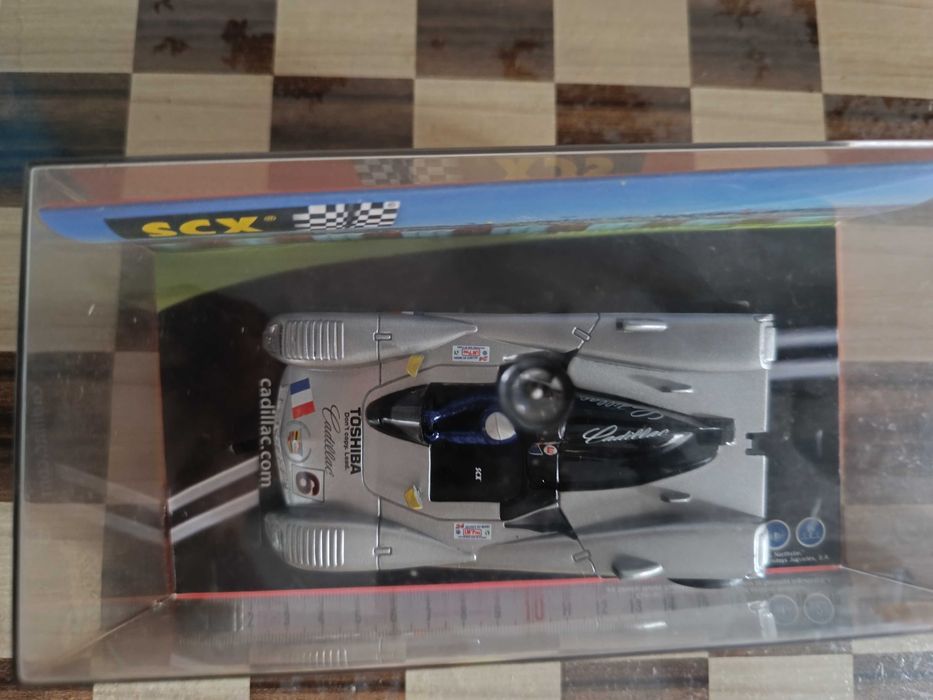 Scalextric Cadillac Northstar 24H Le Mans 2001 1:32