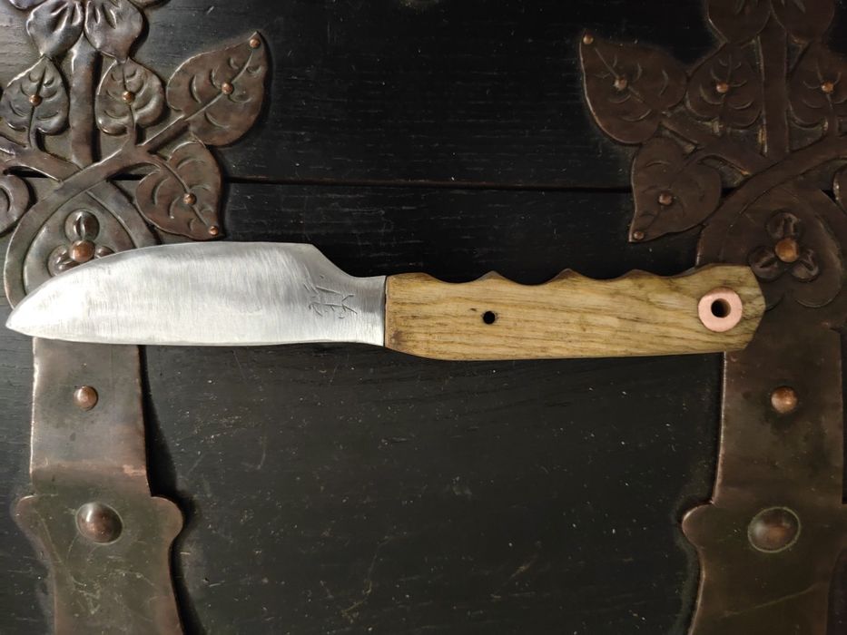 Kuty hartowany stalowy nowy nóz bushcraft survival camping Made in Poland  23 cm