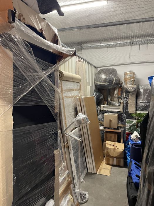 Mobiliario e decoração variada